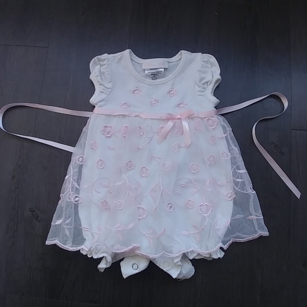 The Cutest Newborn Dress